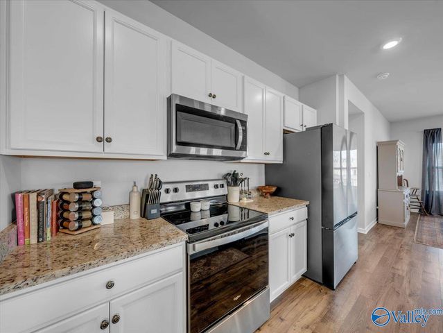 120 Branton Court, New Market, AL 35761