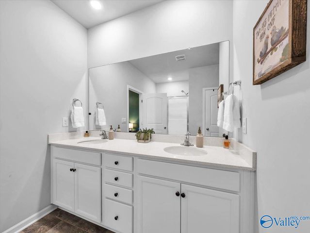 120 Branton Court, New Market, AL 35761