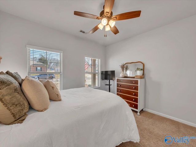 120 Branton Court, New Market, AL 35761