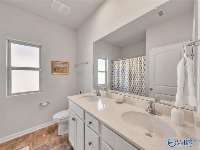 120 Branton Court, New Market, AL 35761