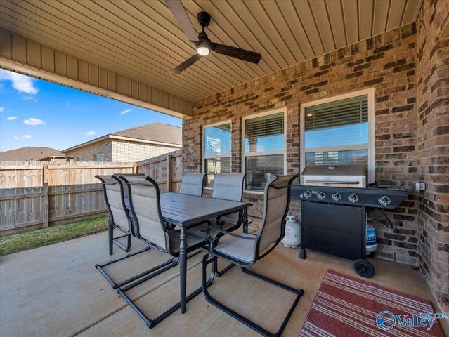 120 Branton Court, New Market, AL 35761