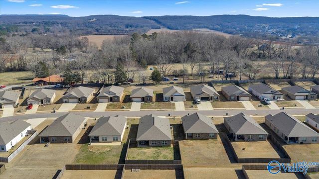 120 Branton Court, New Market, AL 35761