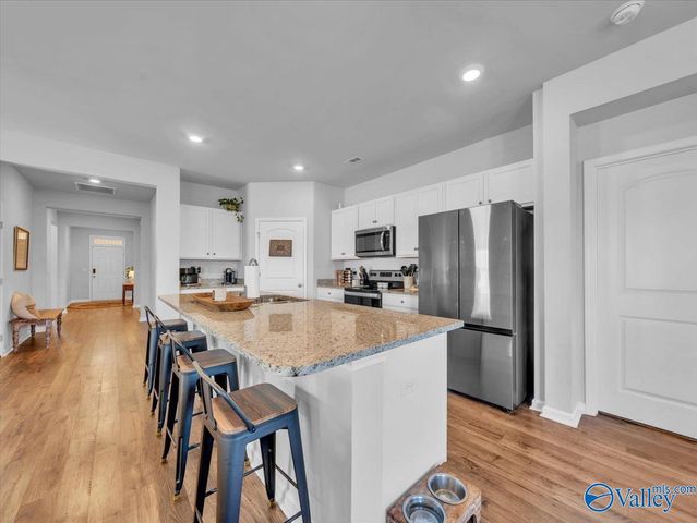 120 Branton Court, New Market, AL 35761