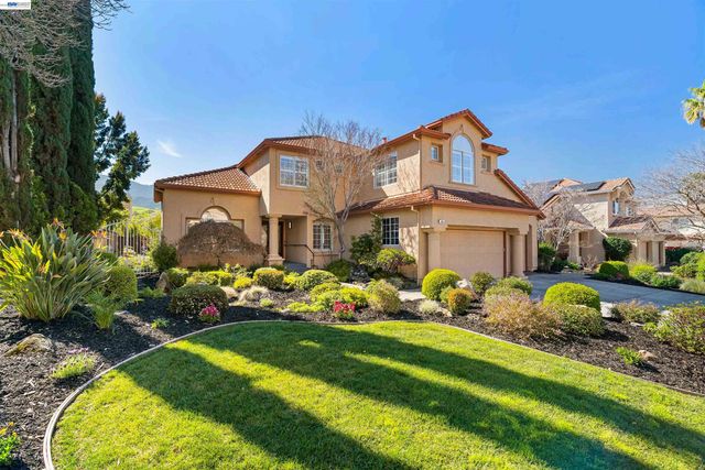 258 El Pueblo Place, Clayton, CA 94517