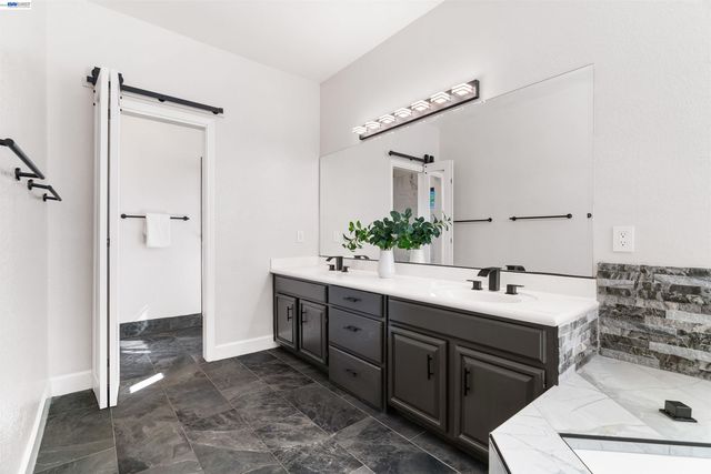 258 El Pueblo Place, Clayton, CA 94517