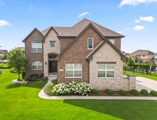 13052 Dunmoor Drive, Lemont, IL 60439