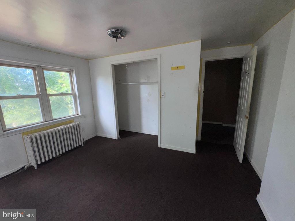 215 N 9TH ST, Darby, PA 19023