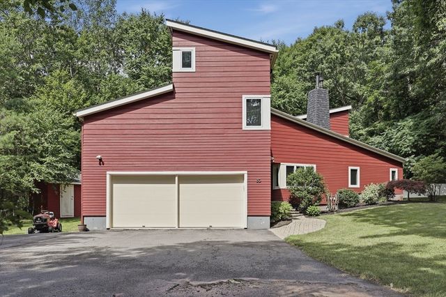 30 Saint Martin Street, Fitchburg, MA 01420
