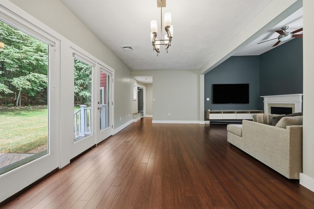 30 Saint Martin Street, Fitchburg, MA 01420