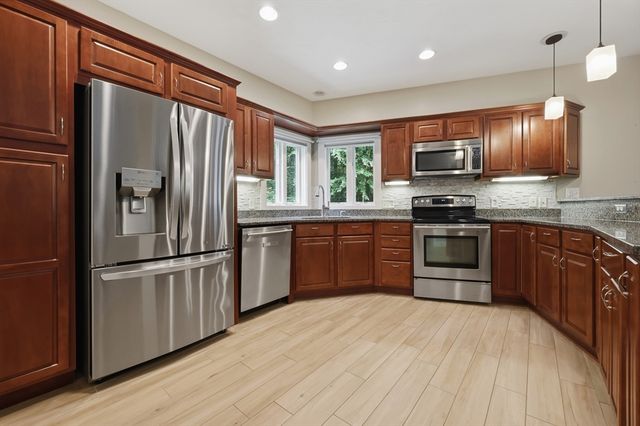 30 Saint Martin Street, Fitchburg, MA 01420