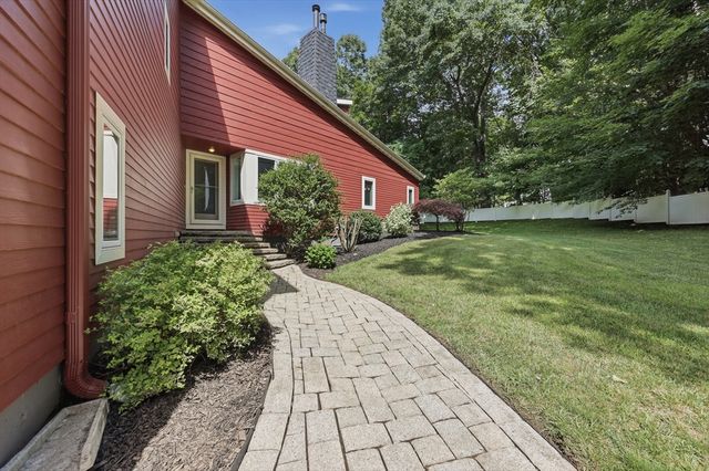 30 Saint Martin Street, Fitchburg, MA 01420