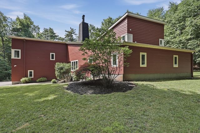 30 Saint Martin Street, Fitchburg, MA 01420