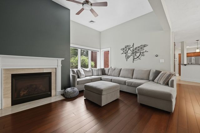 30 Saint Martin Street, Fitchburg, MA 01420