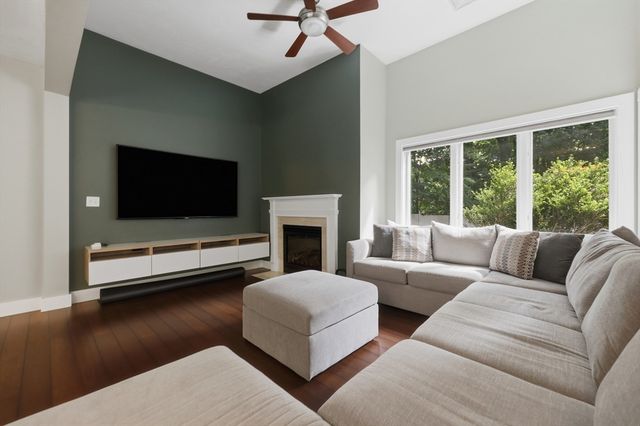 30 Saint Martin Street, Fitchburg, MA 01420