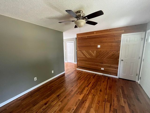 311 Coach Hill Dr, Gaffney, SC 29340