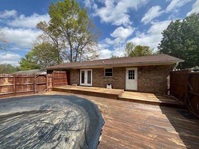 311 Coach Hill Dr, Gaffney, SC 29340