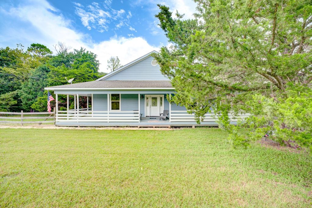 131 Canary Lane, Coldspring, TX 77331
