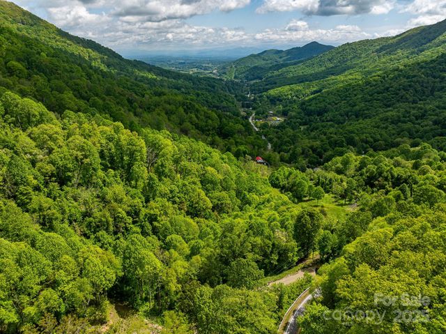 1851 Newfound Road, Leicester, NC 28748