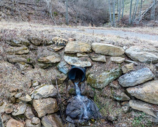 1851 Newfound Road, Leicester, NC 28748