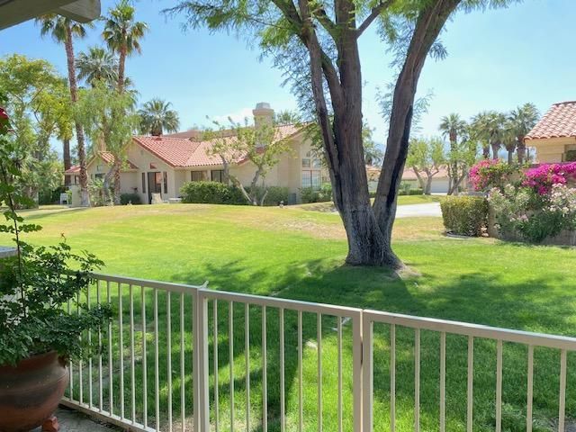 107 Avellino Circle, Palm Desert, CA 92211
