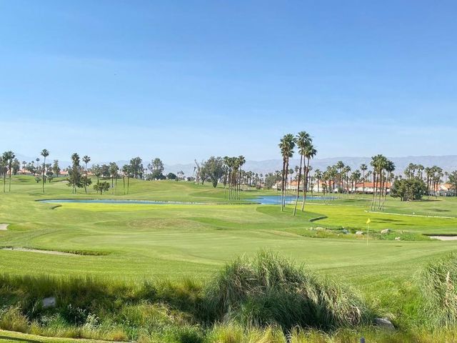 107 Avellino Circle, Palm Desert, CA 92211