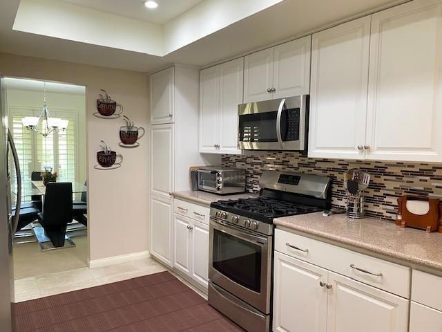 107 Avellino Circle, Palm Desert, CA 92211