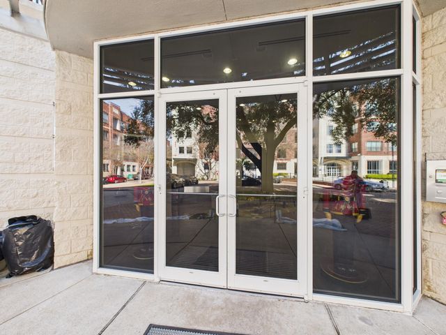 300 St Joseph Parkway 111, Houston, TX 77002