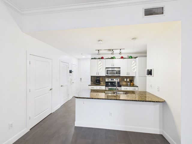 300 St Joseph Parkway 111, Houston, TX 77002