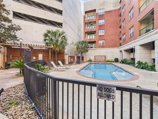 300 St Joseph Parkway 111, Houston, TX 77002