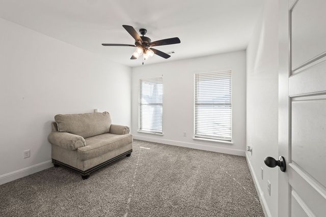 412 NW 62nd Avenue, Bentonville, AR 72713