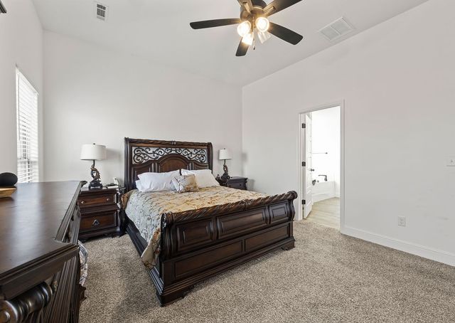 412 NW 62nd Avenue, Bentonville, AR 72713