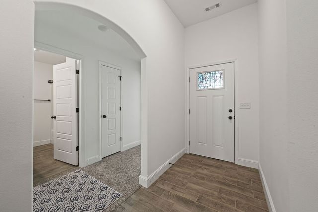 412 NW 62nd Avenue, Bentonville, AR 72713