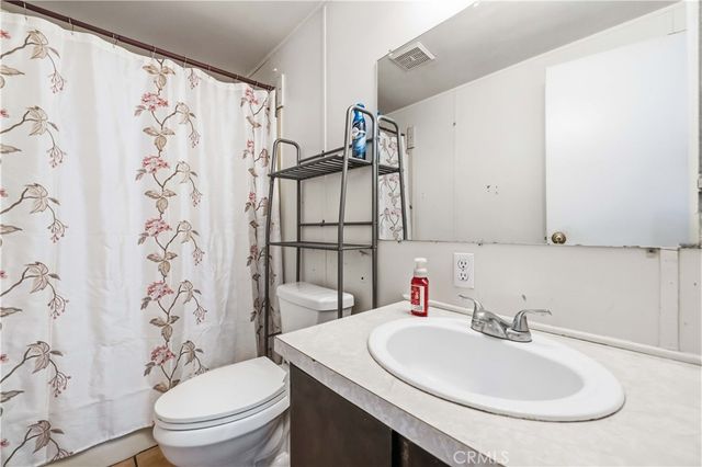 9833 E Avenue S8, Littlerock, CA 93543