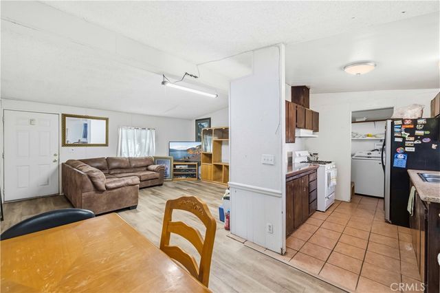 9833 E Avenue S8, Littlerock, CA 93543