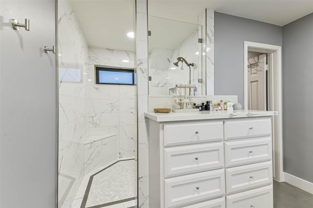10015 Lynbrook Drive, Houston, TX 77042