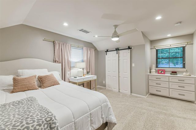 10015 Lynbrook Drive, Houston, TX 77042