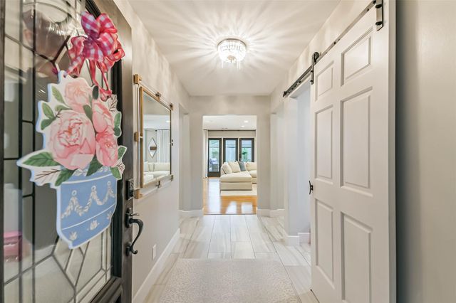 10015 Lynbrook Drive, Houston, TX 77042
