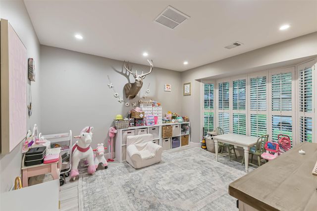 10015 Lynbrook Drive, Houston, TX 77042