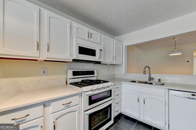 1305 Weatherstone Way NE, Atlanta, GA 30324
