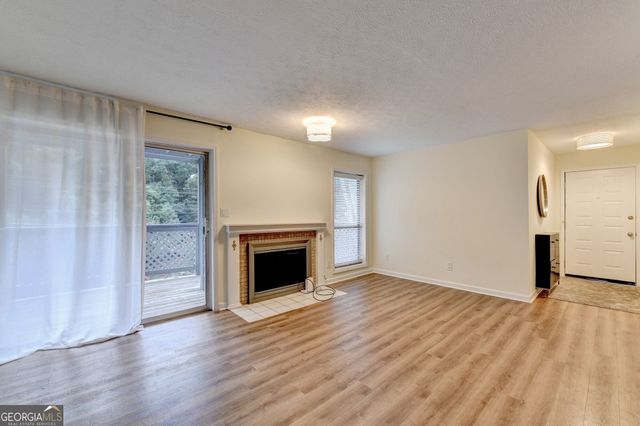 1305 Weatherstone Way NE, Atlanta, GA 30324