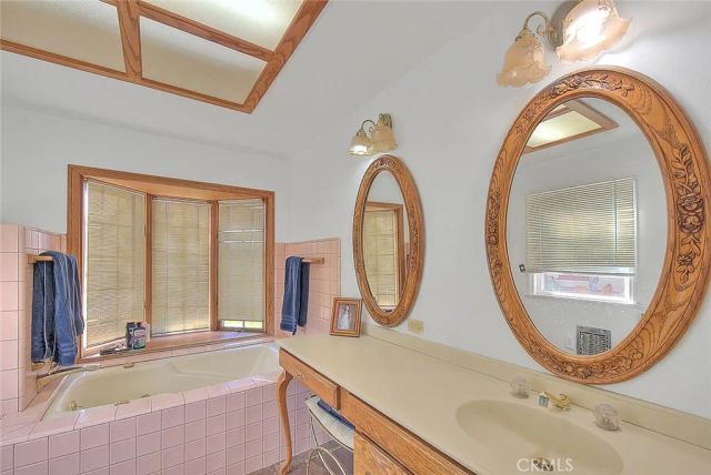 670 Burdick, Pomona, CA 91768