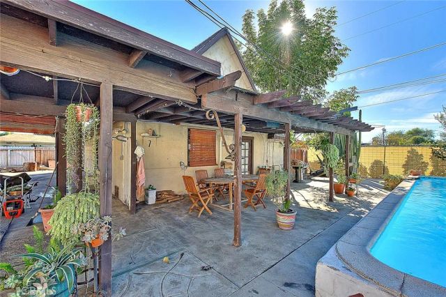 670 Burdick, Pomona, CA 91768