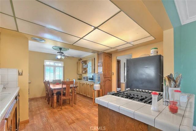 670 Burdick, Pomona, CA 91768