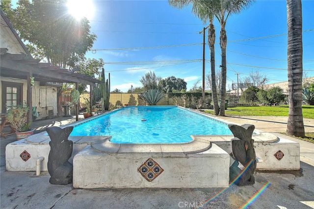 670 Burdick, Pomona, CA 91768