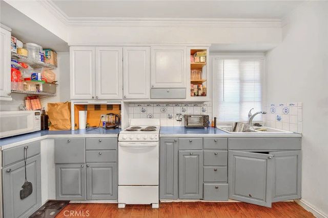 670 Burdick, Pomona, CA 91768