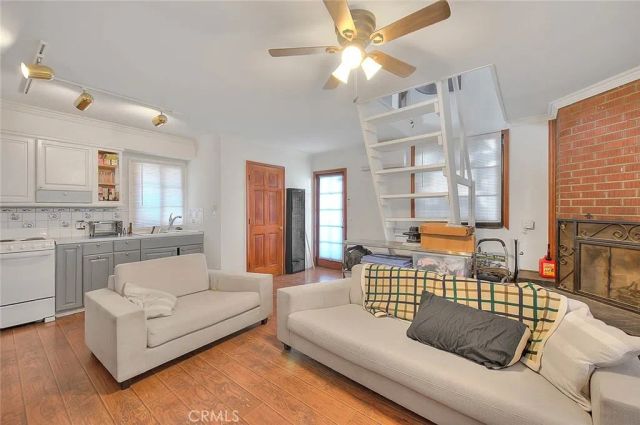 670 Burdick, Pomona, CA 91768