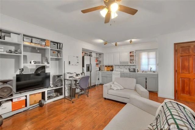 670 Burdick, Pomona, CA 91768