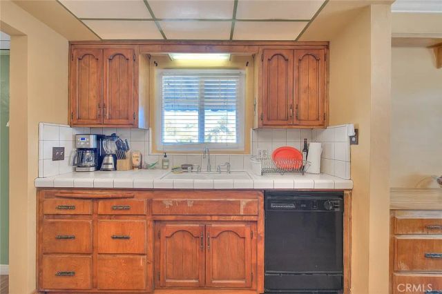 670 Burdick, Pomona, CA 91768