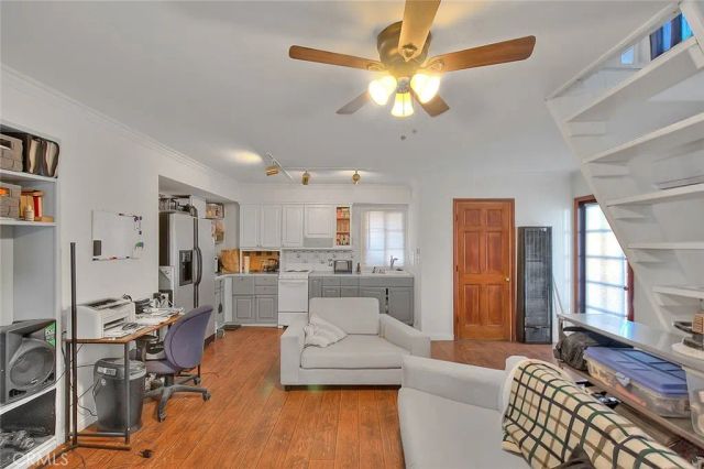 670 Burdick, Pomona, CA 91768