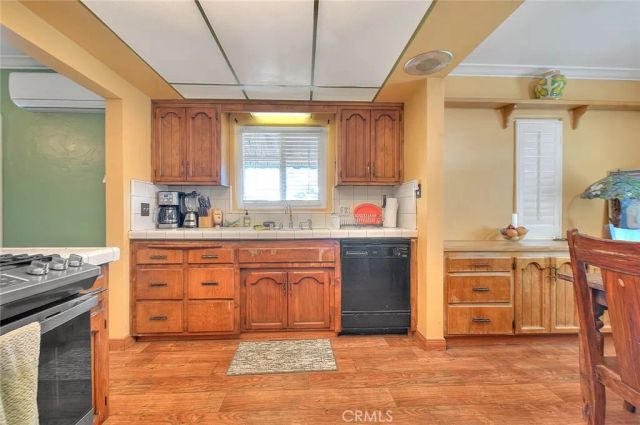 670 Burdick, Pomona, CA 91768